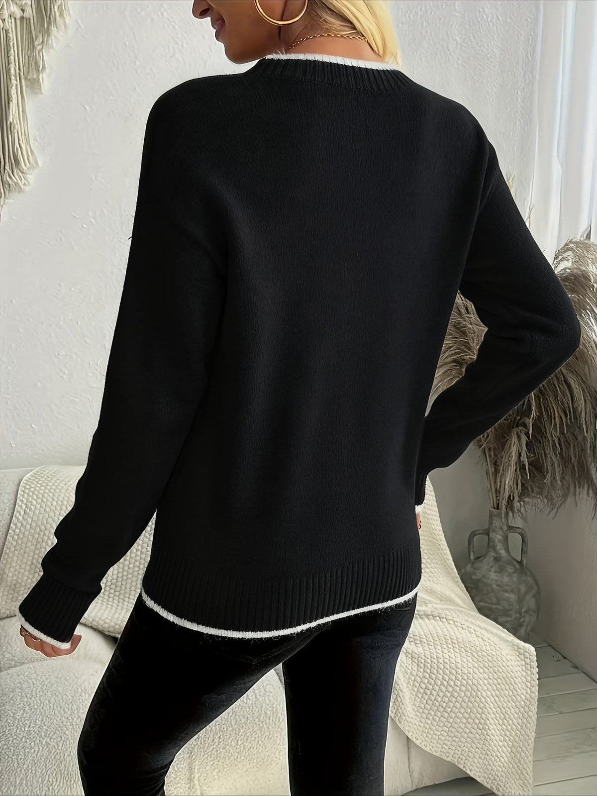 Lyla | Stylish Snowflake Christmas Jumper for Women